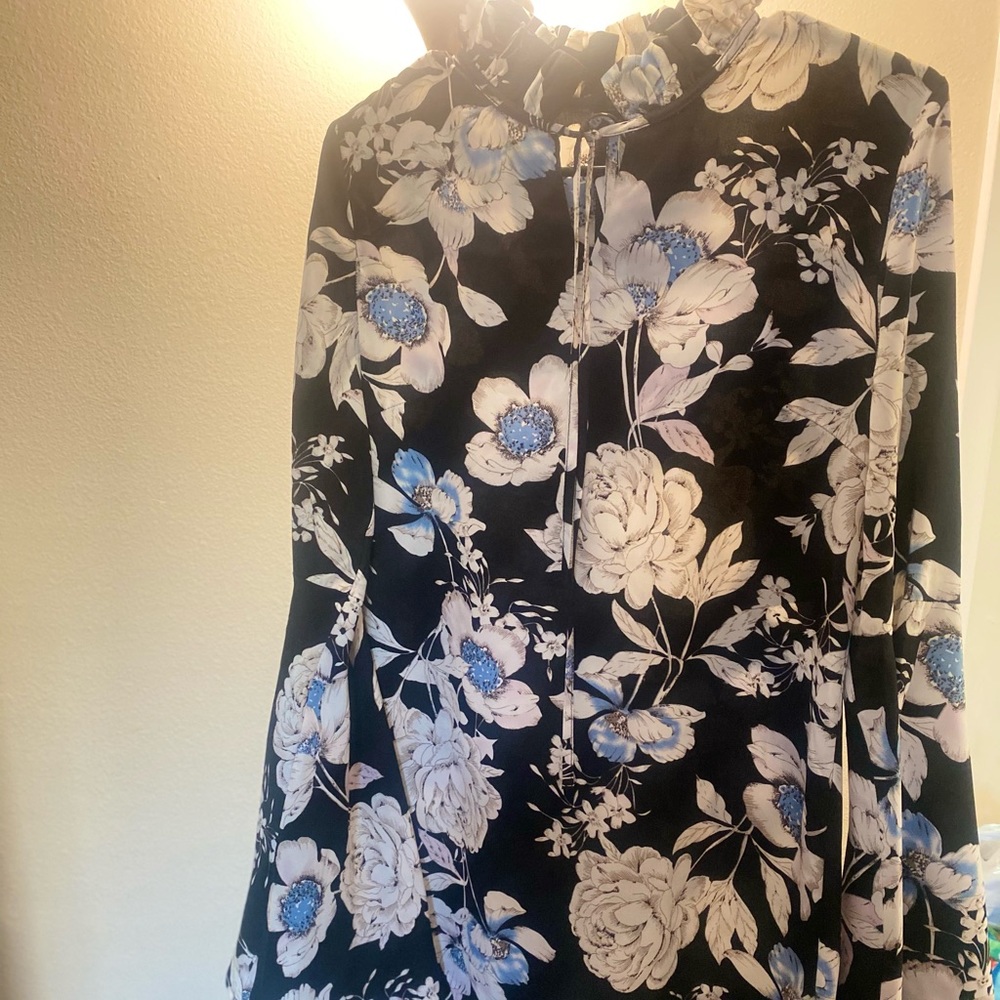 Madisonne flare arm dress NWT